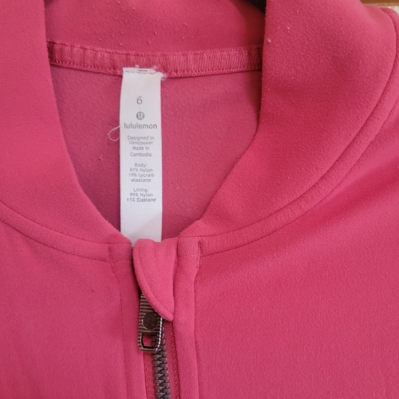 Lululemon shirt size 6 - Picture 2 of 3